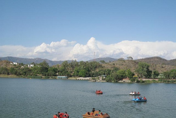 Mansar-Lake-Patnitop-Jammu