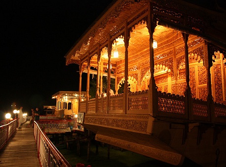 houseboats-kashmir-package