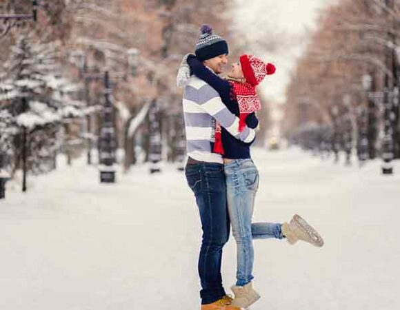 KASHMIR HONEYMOON TOUR PACKAGE (4 NIGHTS & 5 DAYS)