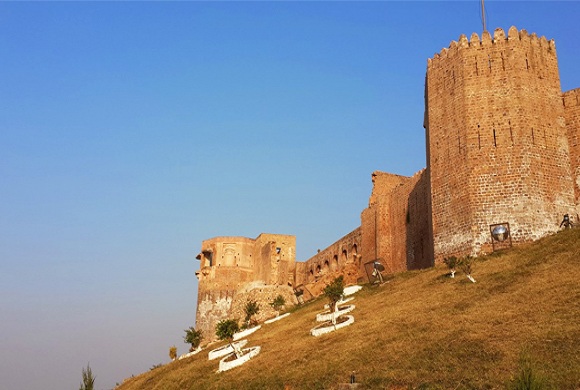 BAHU FORT AND GARDEN