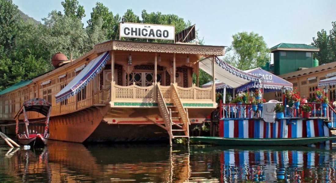 Chicago-House-Boat kashmirhills.com