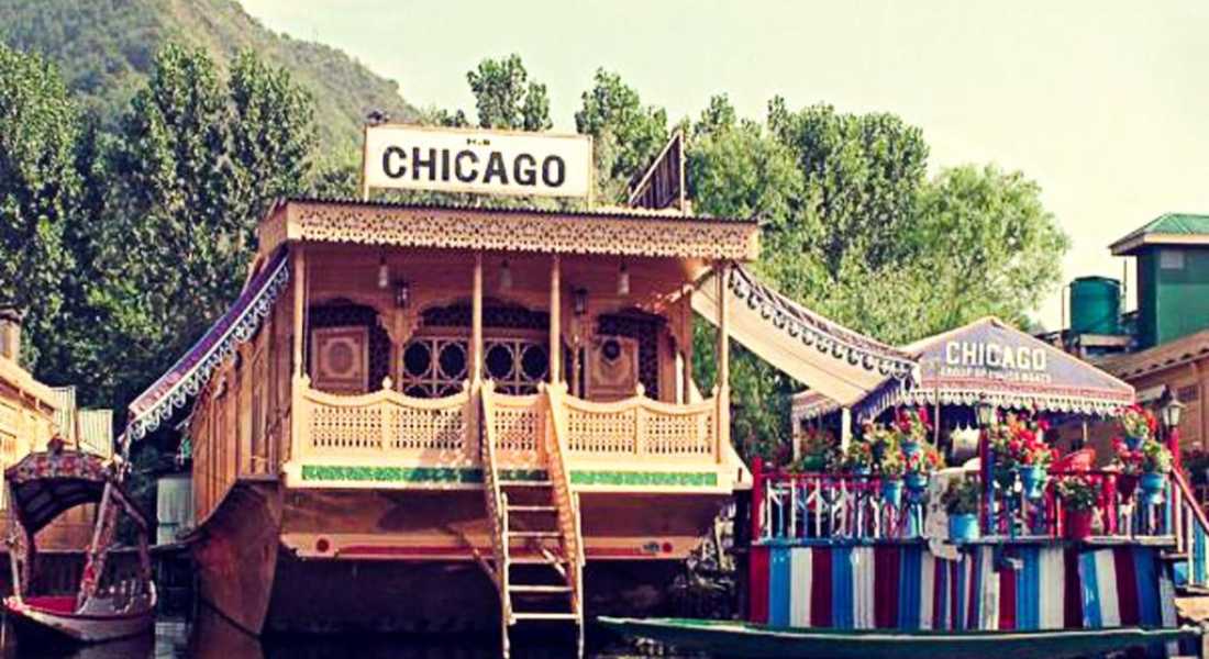Chicago House Boat (4)