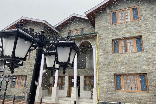 Hotel Abshar Pahalgamroom KAshmirhills.com