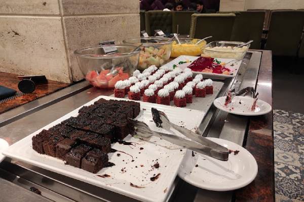 Eleven spices Buffet kashmirhills.com