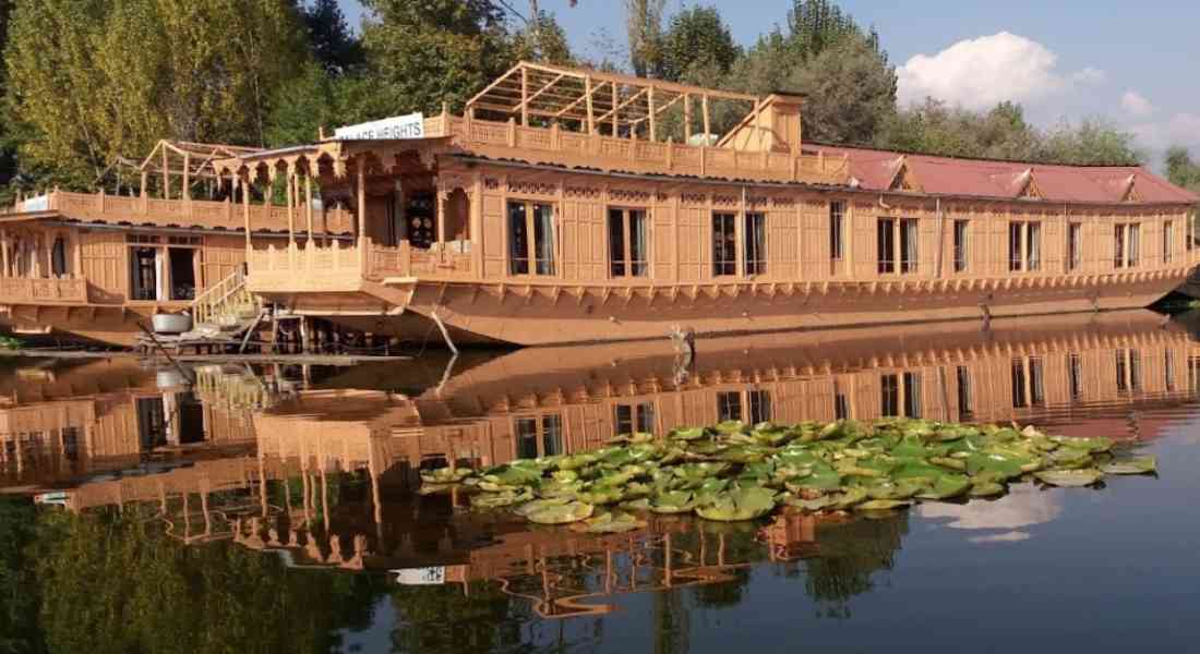 palace height houseboat kashmirhills.com