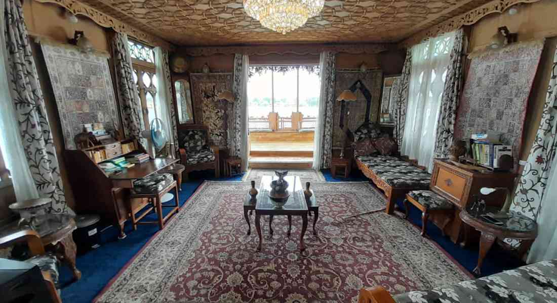 palace height houseboat kashmirhills.com