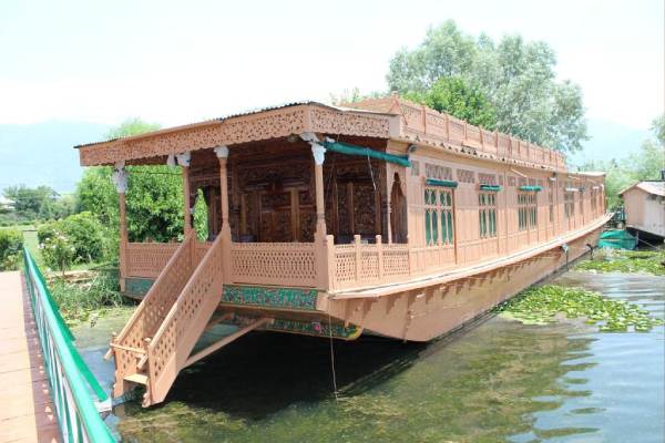 ritz houseboat kashmirhills.com