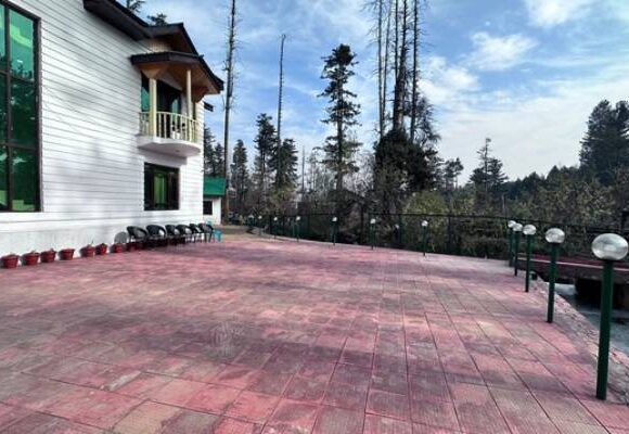 safa cottage Gulmarg kashmirhills.com