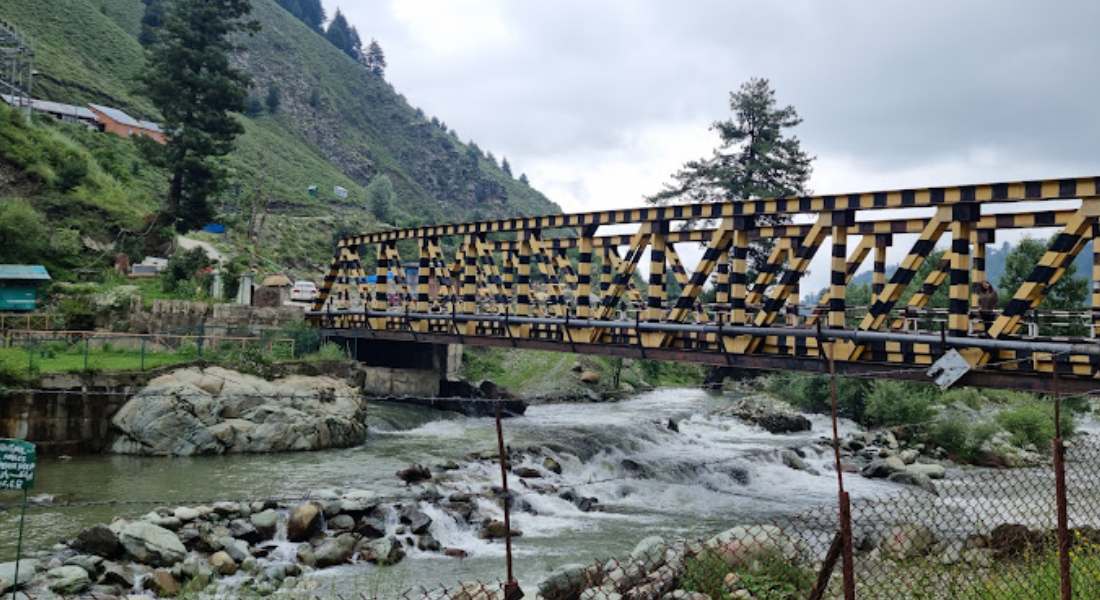 Drung Waterfall KAshmirhills.com