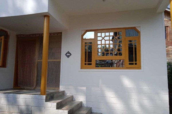 Home Shugufta Villa Homestay kashmirhills.com