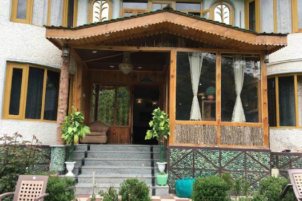 Hotel Bombay Palace Pahalgam KAshmirhills.com