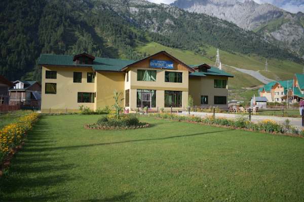 Hotel Divine Inn – Sonmarg KAshmirhills.com