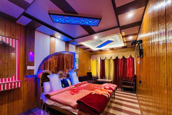 Hotel Glacier Heights Sonamarg Kashmirhills.com