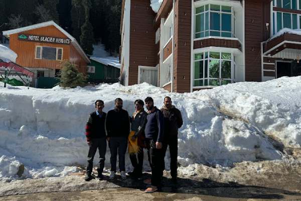 Hotel Glacier Heights Sonamarg Kashmirhills.com