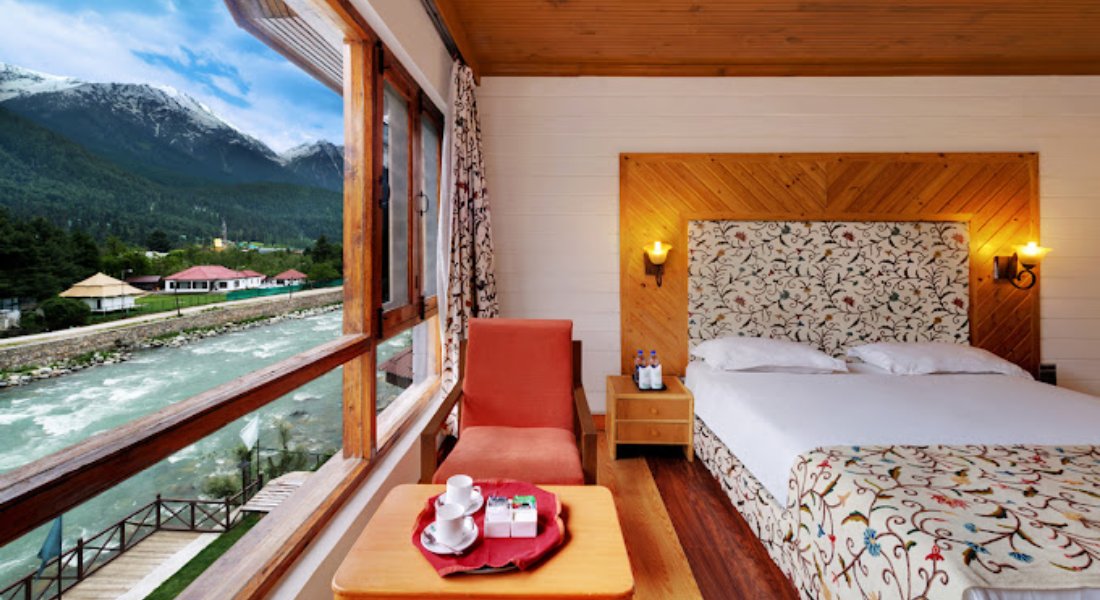 Hotel Heevan Kashmirhills.com