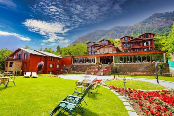 Hotel Pine Spring Pahalgam kashmirhills.com