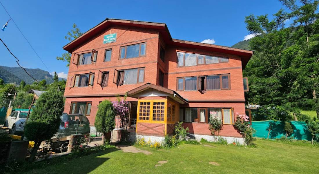 Hotel Royal Spring Pahalgam Kashmirhills.com