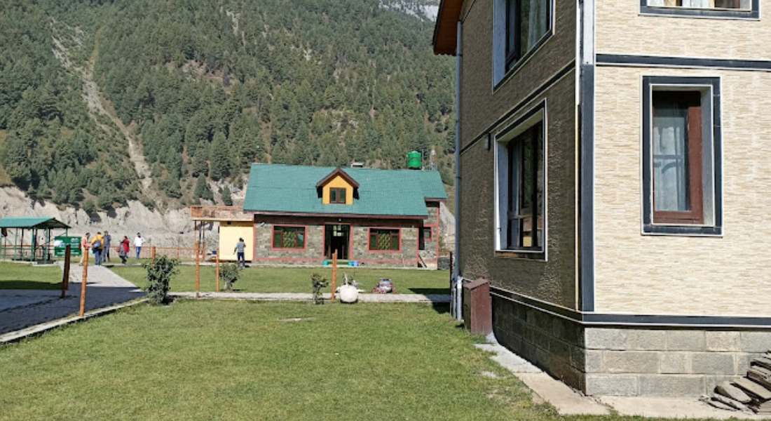 Hotel Thajwass Glacier Sonamarg KAshmirhills.com (2)