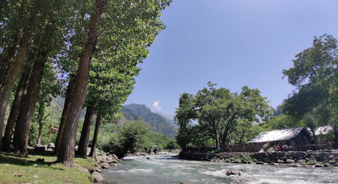 Mantoo Cottages kashmirhills.com