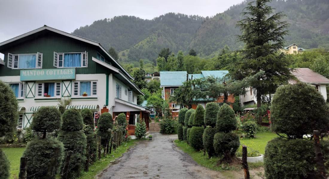 Mantoo Cottages kashmirhills.com