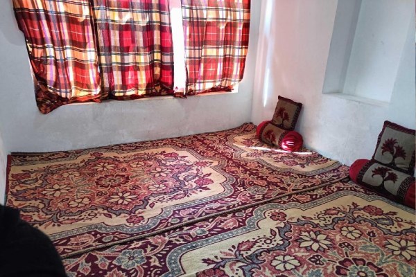 POP Rohi Homestay kashmirhils.com