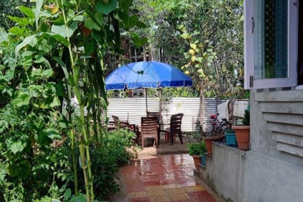 POP Tabasum Homestay kashmirhills.com