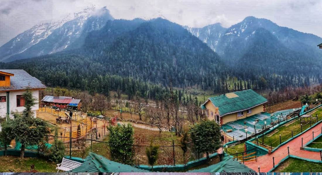 Paristan Resorts Hotel Pahalgam Kashmirhills.com