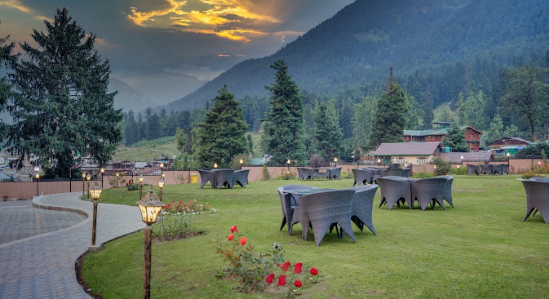 Royal Hillton Pahalgam Kashmirhills.com