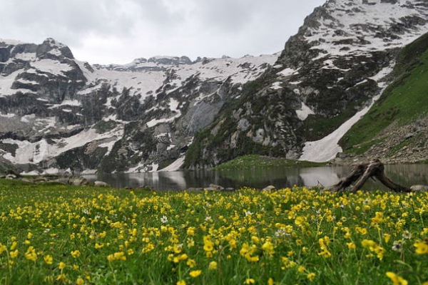 Harmukh Valley Trek KAshmirhills.com