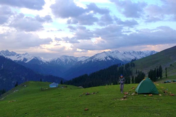 Harmukh Valley Trek KAshmirhills.com