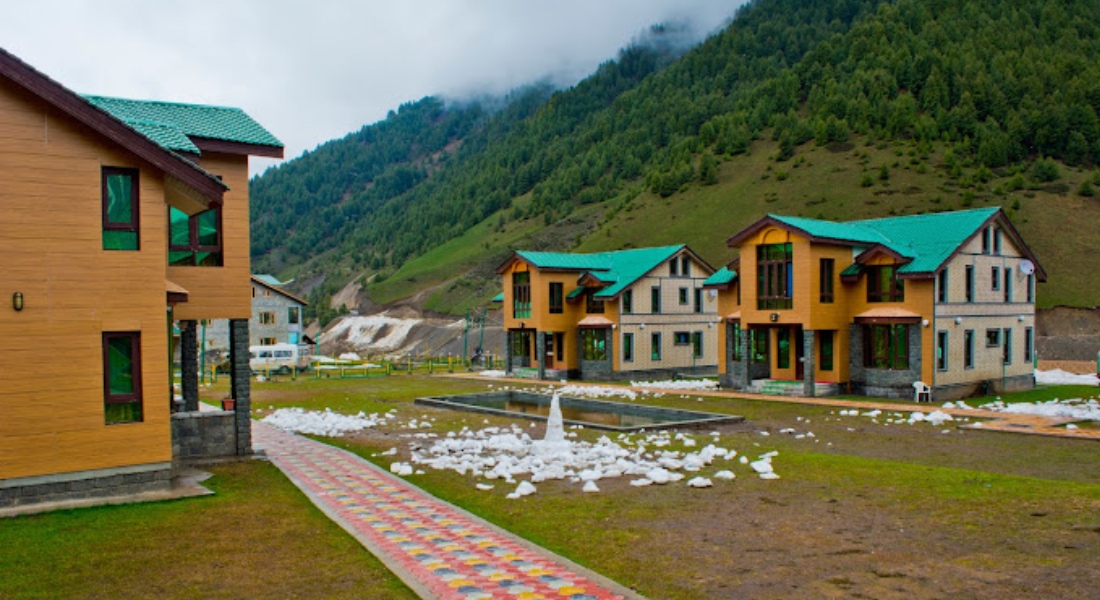 Hotel Snow Land Resorts Kashmirhills.com