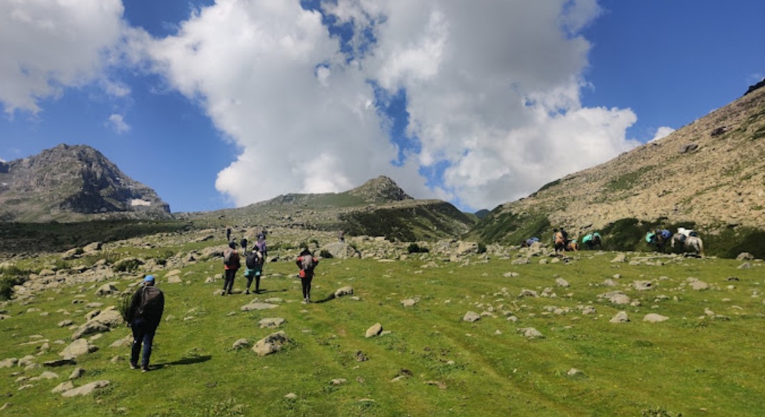 Tarsar Marsar Trek KAashmirhills.com