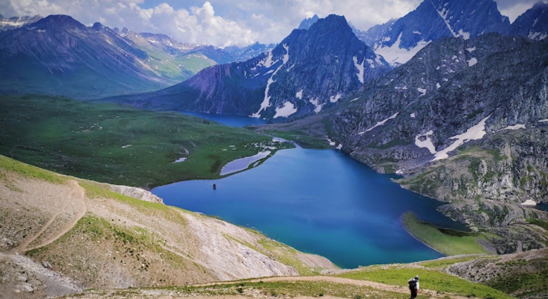 Trek to Sonmarg Vishansar Kashmirhills.com