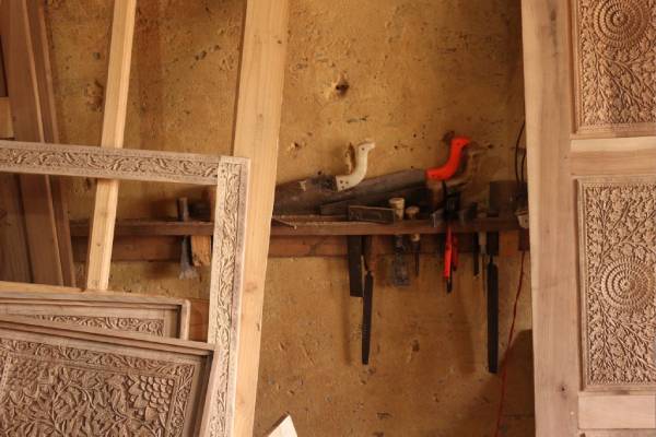 Walnut Wood Market Pahalgam Kashmirhills.com