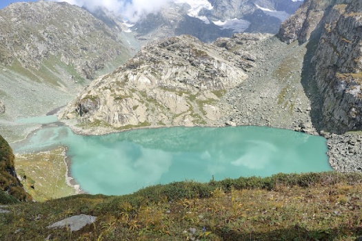 Kolahi Glacior Kashmirhills.com