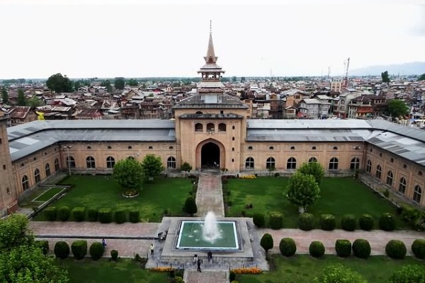 Jama Masjid – Srinagar Kashmirhills.com