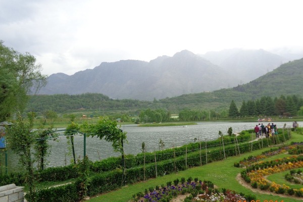 Jawaharlal Nehru Botanical Garden- Srinagar Kashmirhills.com