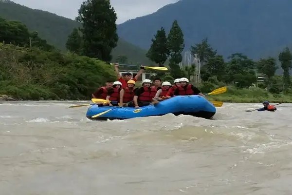 River Rafting In pahalgam in Kashmirhills.com